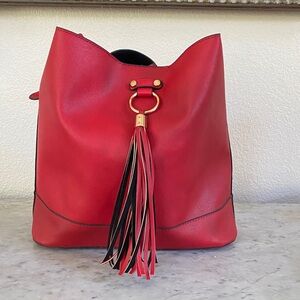 Lulu dharma red vegan bucket bag-OS